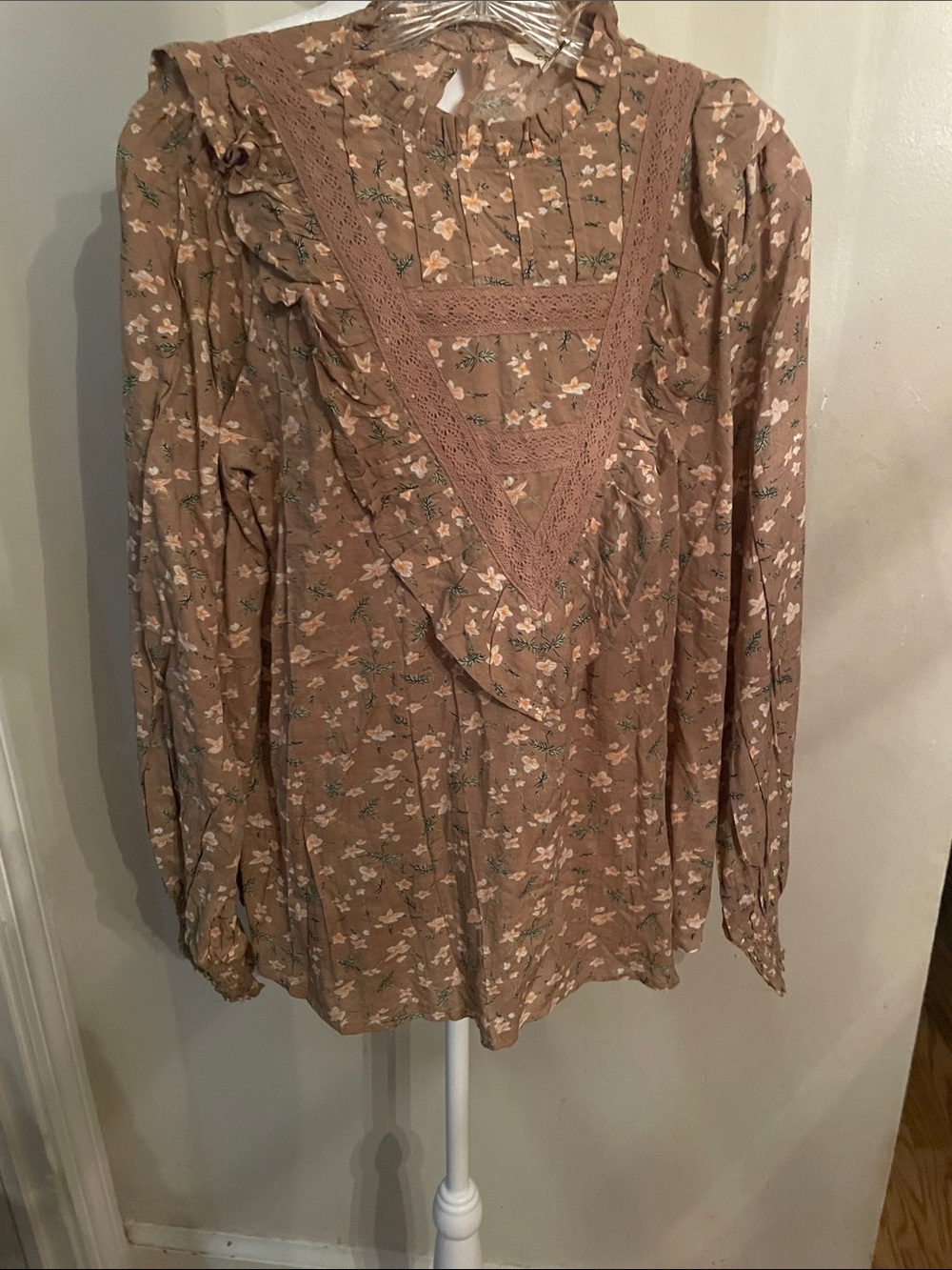 Womens Floral Lace-Trim Long Sleeve Blouse - Brown